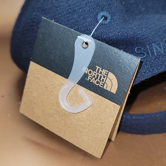 The North Face Cap - Picture 3 of 5